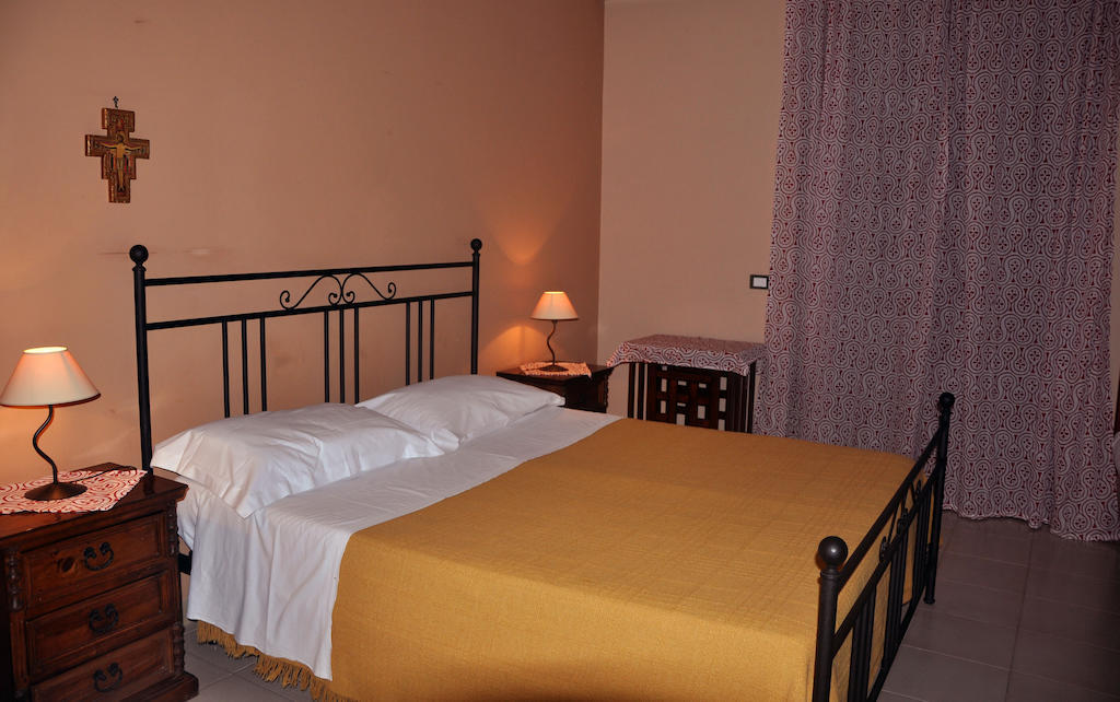 Etna Torre Del Grifo Bed and Breakfast Mascalucia Værelse billede