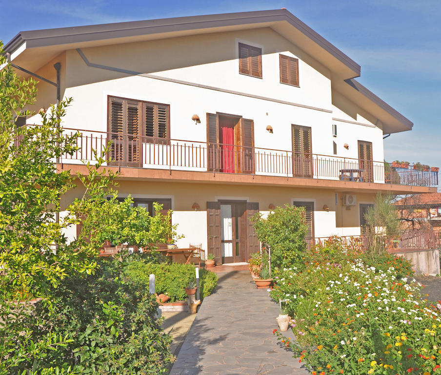 Etna Torre Del Grifo Bed and Breakfast Mascalucia Eksteriør billede